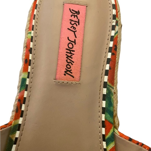 Sassy Jazzy Betsey Johnson espadrille sandal - Picture 3 of 7